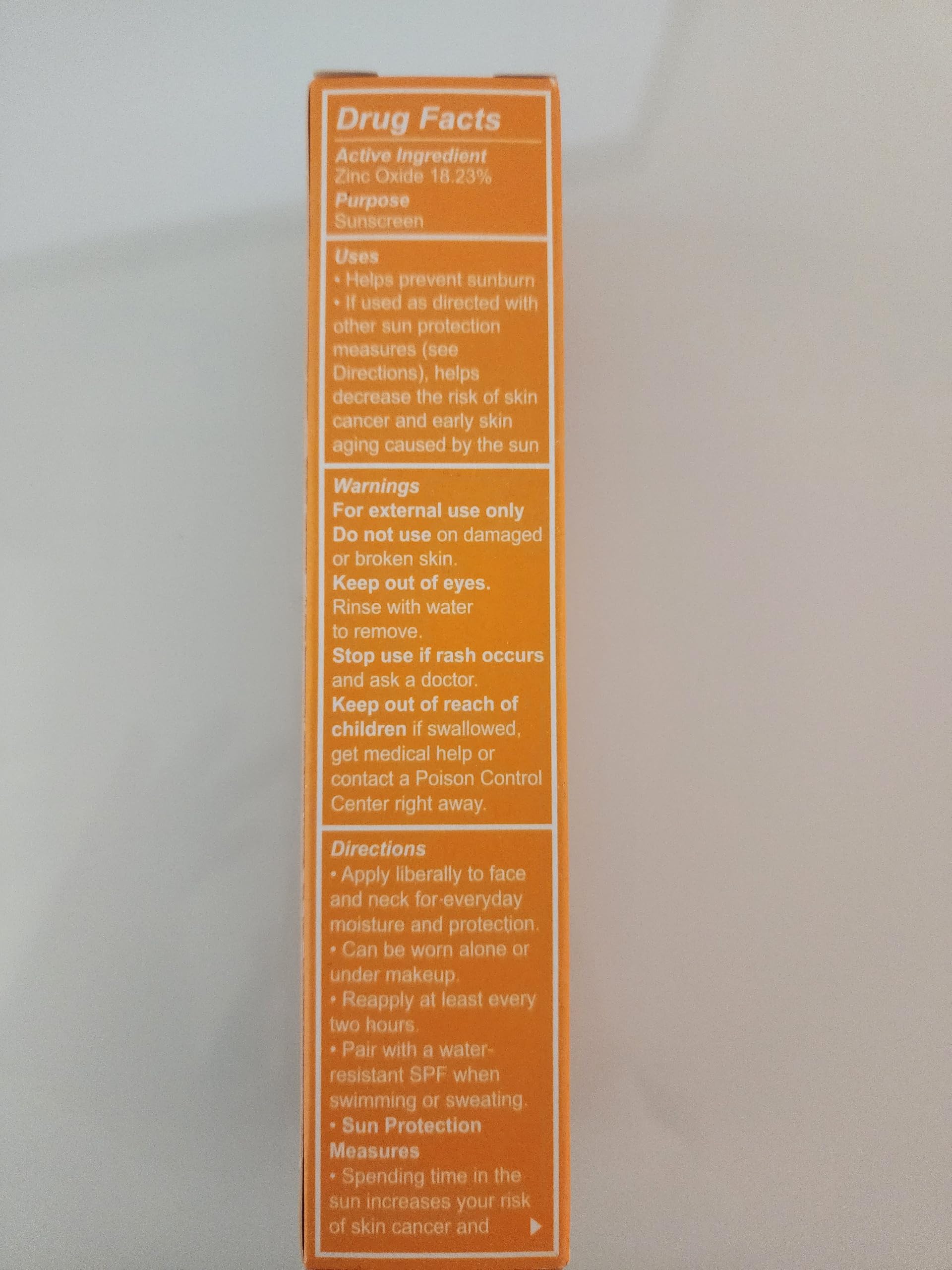 Live Tinted Hueguard® Mini 3-in-1 Mineral Sunscreen, Moisturizer, & Primer for Face and Body - Hydrate and Protect the Skin Year Round - SPF 30 to Protect Against UVA/UVB Rays, 0.5 Fl Oz - [size:0.5 Fl Oz (Pack of 1)]